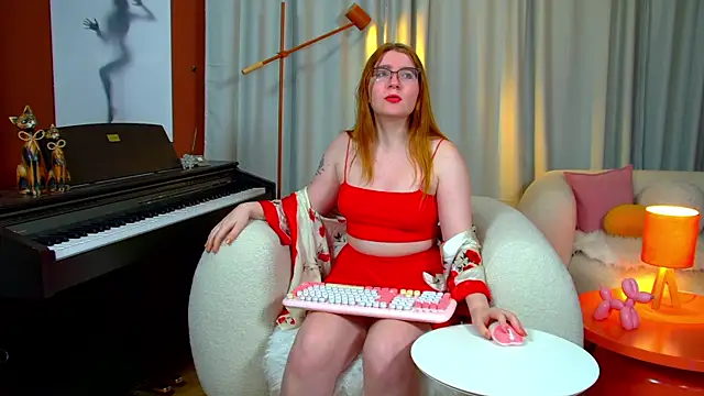 Snapshot of AliceAllisons chatting on September 30, 2025, 6:25 pm AliceAllisons online show from September 30, 2025, 6:25 pm