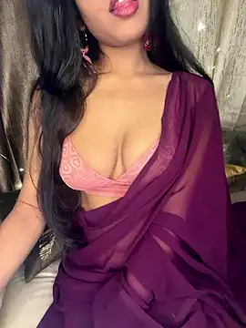 KARISHMA-STRIP online show from January 6, 2026, 5:39 pm