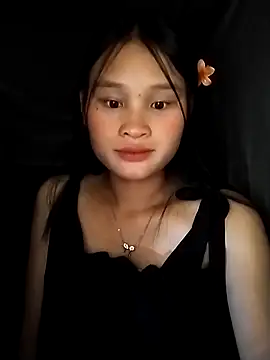 Snapshot of saronla_03 chatting on October 2, 2025, 3:15 pm saronla 03 online show from October 2, 2025, 3:15 pm