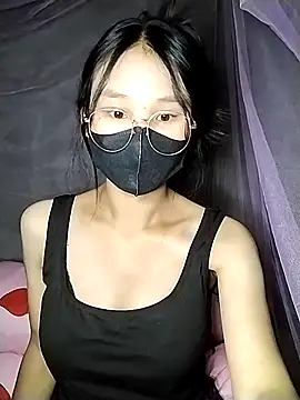 saronla 03 online show from November 4, 2025, 7:34 am