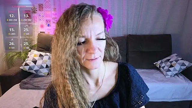 Snapshot of Jesica_mooon chatting on October 18, 2025, 1:29 am Jesica mooon online show from October 18, 2025, 1:29 am