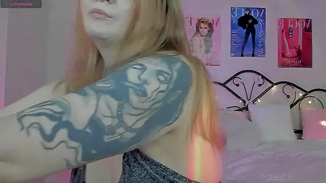 Snapshot of Ruby_Al1en chatting on January 15, 2026, 1:20 am Ruby Al1en online show from January 15, 2026, 1:20 am