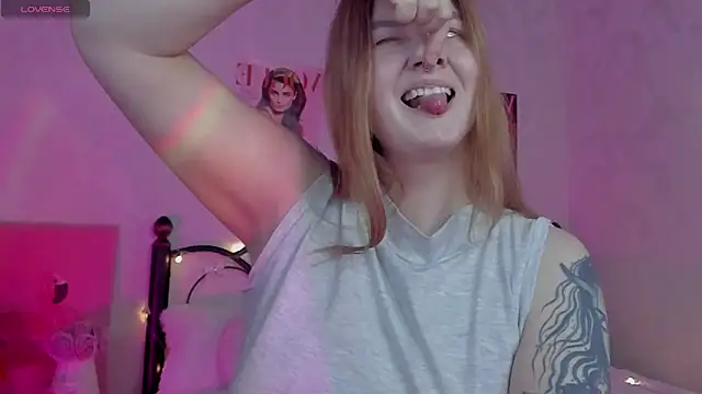 Snapshot of Ruby_Al1en chatting on January 17, 2026, 1:20 am Ruby Al1en online show from January 17, 2026, 1:20 am