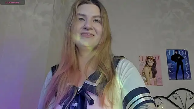 Snapshot of Ruby_Al1en chatting on February 8, 2026, 1:25 am Ruby Al1en online show from February 8, 2026, 1:25 am