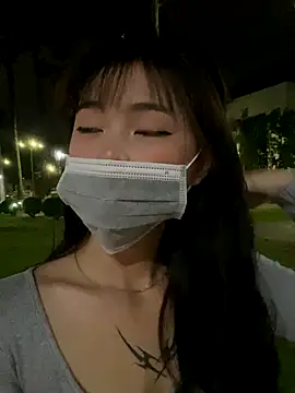   BabyShowPublic   online show from September 15, 2025, 12:16 pm