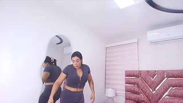 emma madi online show from December 3, 2025, 11:53 am