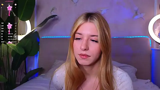 Snapshot of BonnieWalton chatting on November 17, 2025, 8:40 am BonnieWalton online show from November 17, 2025, 8:40 am