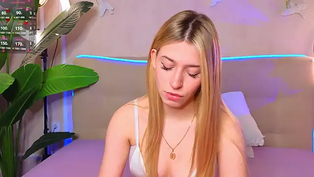 Snapshot of BonnieWalton chatting on December 14, 2025, 7:58 am BonnieWalton online show from December 14, 2025, 7:58 am