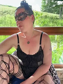 Snapshot of Nadja_Noir chatting on May 20, 2026, 3:20 pm Nadja Noir online show from May 20, 2026, 3:20 pm