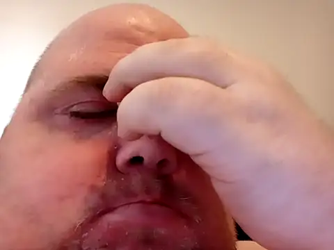 Nigel1121 online show from April 7, 2026, 12:23 am