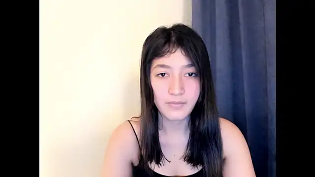 Snapshot of Mayachka333 chatting on September 15, 2025, 4:40 pm Mayachka333 online show from September 15, 2025, 4:40 pm