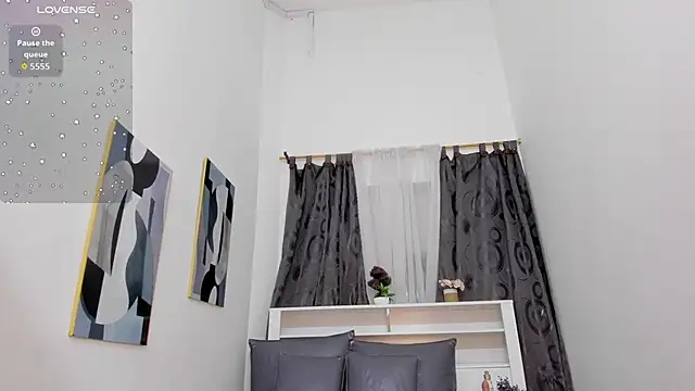 Mistt Mia online show from March 19, 2026, 6:30 pm