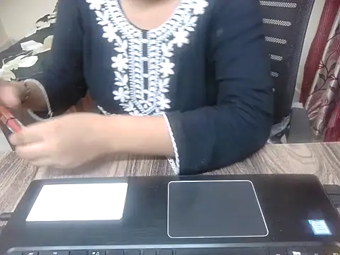 lusty kaira online show from July 28, 2026, 4:39 pm