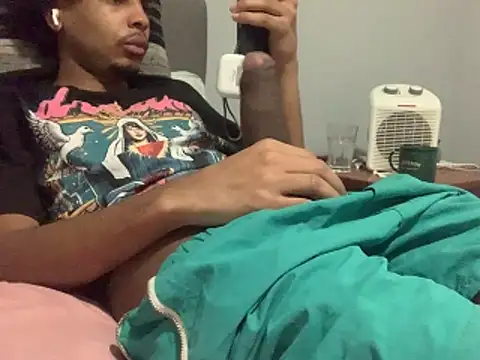 Snapshot of Insurance-03 chatting on January 7, 2026, 4:28 am Insurance-03 online show from January 7, 2026, 4:28 am