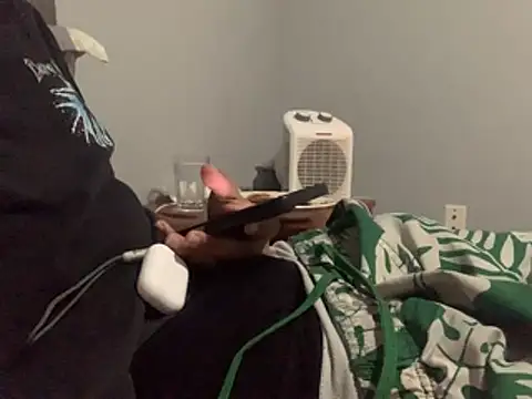 Snapshot of Insurance-03 chatting on January 12, 2026, 2:18 am Insurance-03 online show from January 12, 2026, 2:18 am