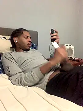 Snapshot of Insurance-03 chatting on December 23, 2025, 1:38 am Insurance-03 online show from December 23, 2025, 1:38 am