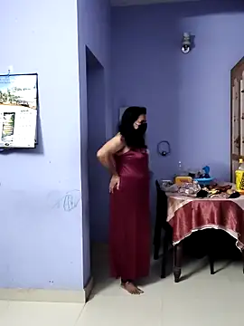 Snapshot of mallu-lover chatting on April 9, 2026, 6:19 am mallu-lover online show from April 9, 2026, 6:19 am