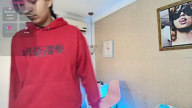 Snapshot of Miladiosa chatting on October 25, 2025, 12:39 pm Miladiosa online show from October 25, 2025, 12:39 pm