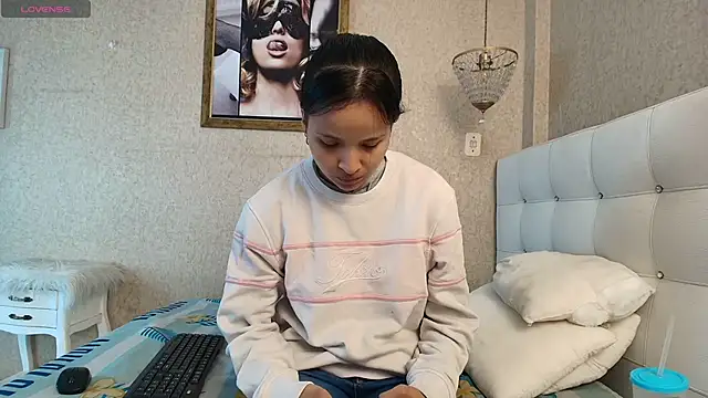 Snapshot of Miladiosa chatting on November 28, 2025, 12:38 pm Miladiosa online show from November 28, 2025, 12:38 pm