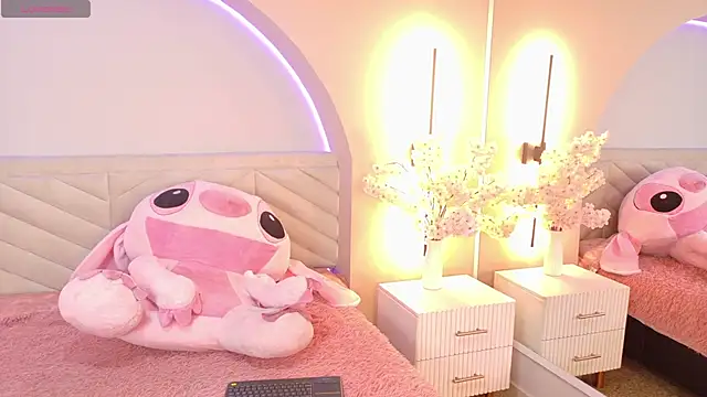 amy miller1 online show from April 9, 2026, 8:04 pm