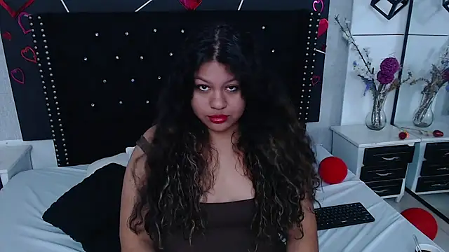 CloeStron online show from September 29, 2025, 12:33 pm