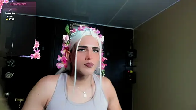 Kimberly Vazquez online show from October 16, 2025, 3:37 am