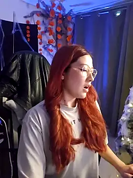 Snapshot of lunnaa_ chatting on November 5, 2025, 2:36 am lunnaa online show from November 5, 2025, 2:36 am