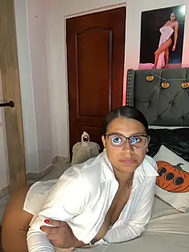 ema zoe online show from October 29, 2025, 12:09 am