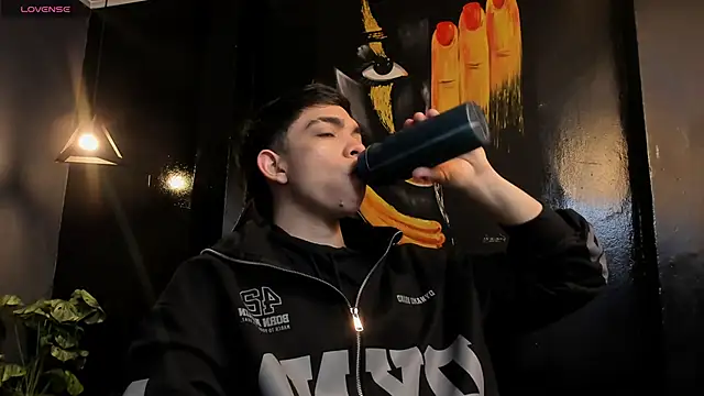 Eryonbradley online show from November 13, 2025, 11:25 am