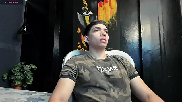 Eryonbradley online show from April 8, 2026, 11:17 pm