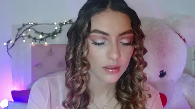 Snapshot of Ayleen_m chatting on May 26, 2026, 1:47 am Ayleen m online show from May 26, 2026, 1:47 am