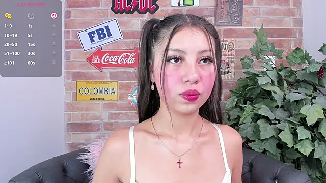 Snapshot of misss_luxury chatting on December 23, 2025, 11:09 am misss luxury online show from December 23, 2025, 11:09 am