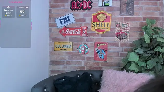 misss luxury online show from October 29, 2025, 11:09 am