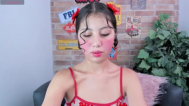 misss luxury online show from October 14, 2025, 11:00 am