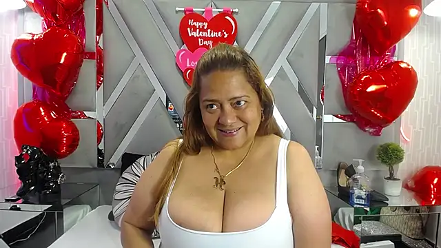 Snapshot of MonzerratBoyer chatting on February 10, 2026, 7:02 pm MonzerratBoyer online show from February 10, 2026, 7:02 pm