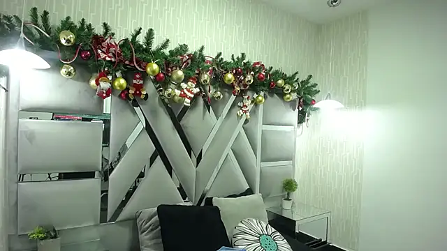 Snapshot of MonzerratBoyer chatting on January 9, 2026, 6:48 pm MonzerratBoyer online show from January 9, 2026, 6:48 pm