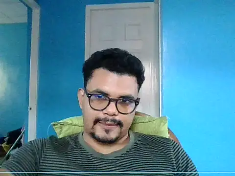 Snapshot of elturcudito chatting on February 28, 2026, 11:26 pm elturcudito online show from February 28, 2026, 11:26 pm