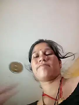 Snapshot of Sonam_pandeyji chatting on April 14, 2026, 6:35 pm Sonam pandeyji online show from April 14, 2026, 6:35 pm