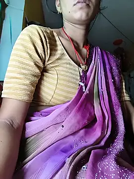 Snapshot of Sonam_pandeyji chatting on May 20, 2026, 9:39 am Sonam pandeyji online show from May 20, 2026, 9:39 am