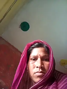Snapshot of Sonam_pandeyji chatting on April 4, 2026, 6:42 am Sonam pandeyji online show from April 4, 2026, 6:42 am