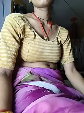 Snapshot of Sonam_pandeyji chatting on May 20, 2026, 9:45 pm Sonam pandeyji online show from May 20, 2026, 9:45 pm