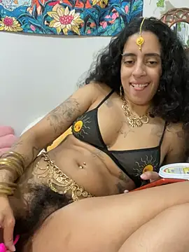 Snapshot of bibihourani chatting on July 4, 2026, 12:32 pm bibihourani online show from July 4, 2026, 12:32 pm