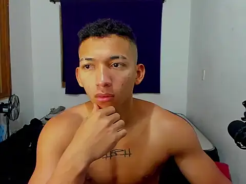 Snapshot of JuanchiT66 chatting on October 12, 2025, 7:54 am JuanchiT66 online show from October 12, 2025, 7:54 am