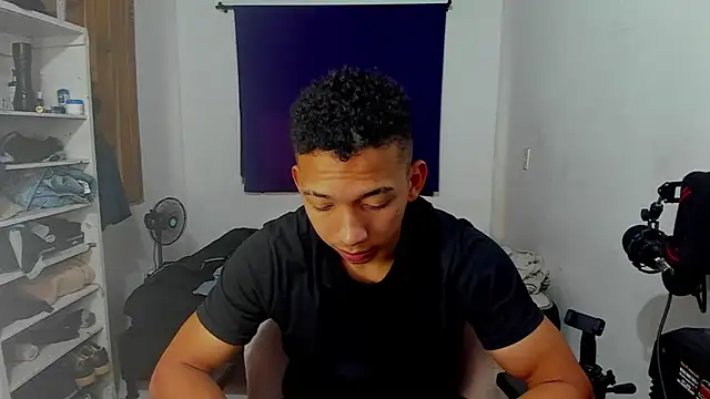 Snapshot of JuanchiT66 chatting on September 14, 2025, 6:19 pm JuanchiT66 online show from September 14, 2025, 6:19 pm