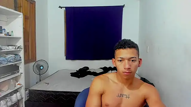 Snapshot of JuanchiT66 chatting on October 8, 2025, 5:42 am JuanchiT66 online show from October 8, 2025, 5:42 am