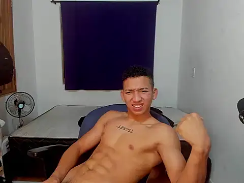 Snapshot of JuanchiT66 chatting on October 23, 2025, 4:00 am JuanchiT66 online show from October 23, 2025, 4:00 am