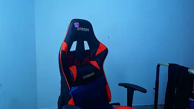 Snapshot of JuanchiT66 chatting on September 24, 2025, 3:13 am JuanchiT66 online show from September 24, 2025, 3:13 am