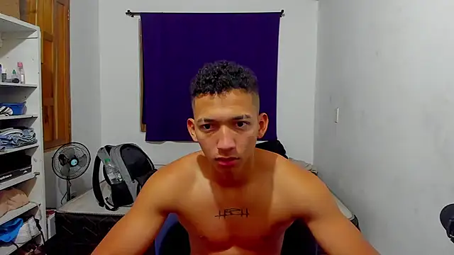 Snapshot of JuanchiT66 chatting on October 15, 2025, 6:33 am JuanchiT66 online show from October 15, 2025, 6:33 am