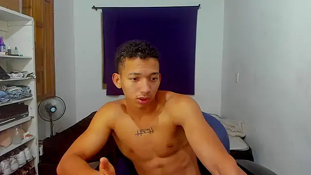 Snapshot of JuanchiT66 chatting on October 9, 2025, 9:26 pm JuanchiT66 online show from October 9, 2025, 9:26 pm