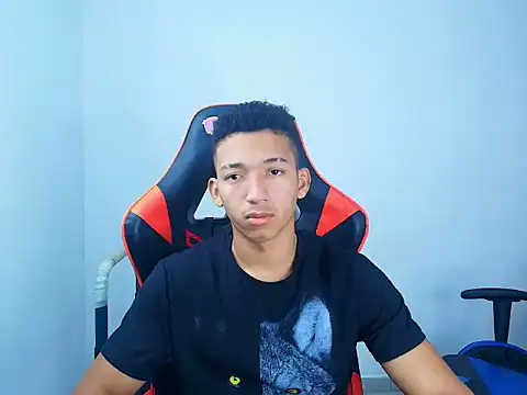 Snapshot of JuanchiT66 chatting on September 18, 2025, 4:15 am JuanchiT66 online show from September 18, 2025, 4:15 am